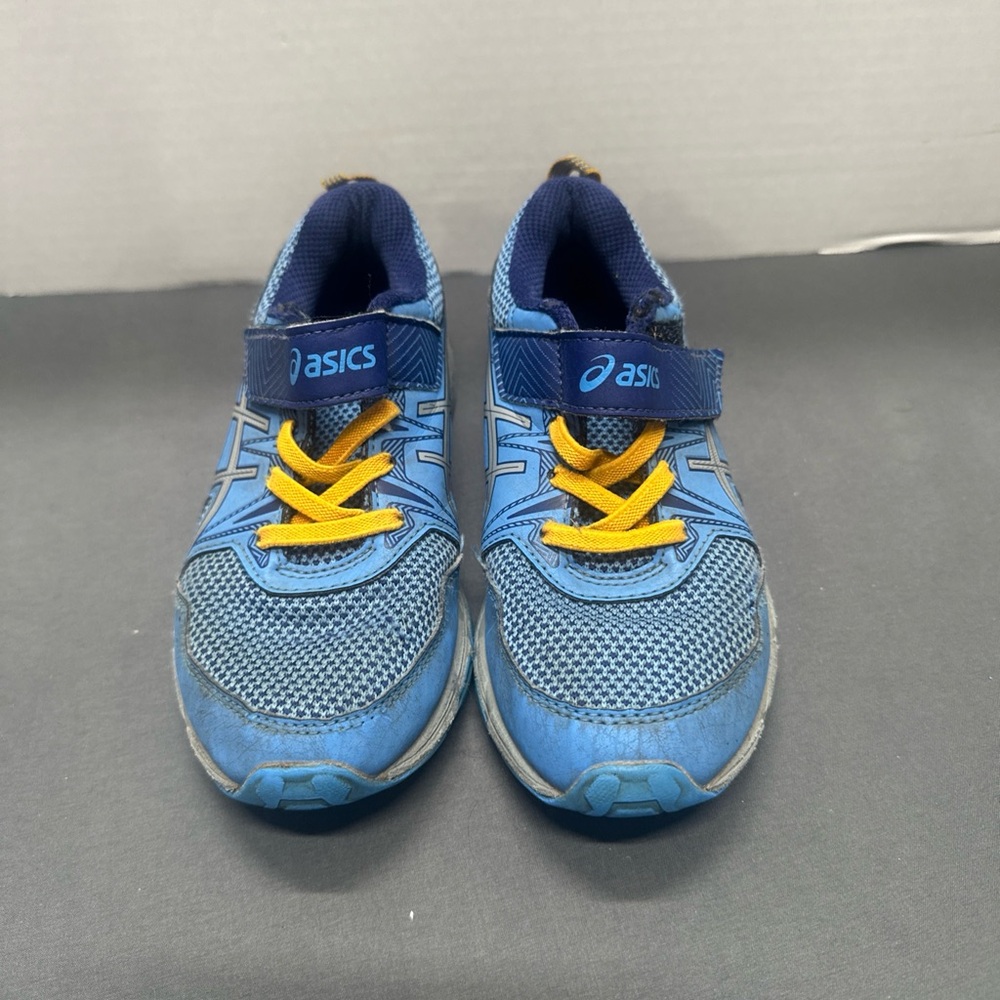 Asics Kids Sneakers in Blue with Orange Laces